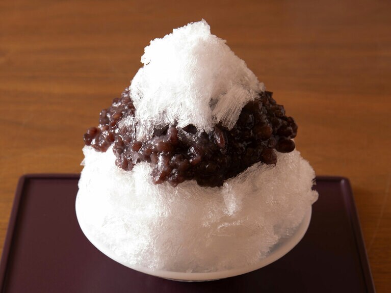 かき氷「あずき」869円。提供期間：5月中旬～9月中旬。初出：2025年7月5日