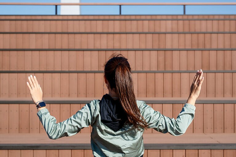 肩甲骨のストレッチ