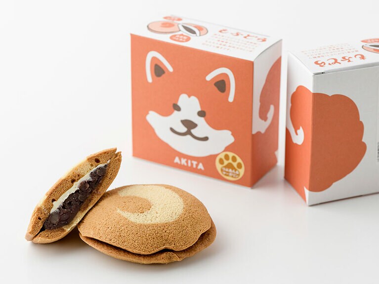 菓子舗 蕗月堂 もふどら(マーガリン入) 各250円。