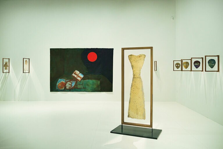 ピノーコレクションから発展させた企画展を複数開催。こちらはミラ・ショアの特別展「Moon Room」。