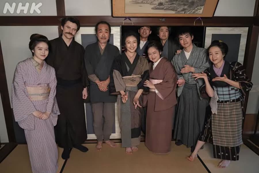 「ばけばけ」熊本編のオフショット。「ばけばけ」公式Xより。