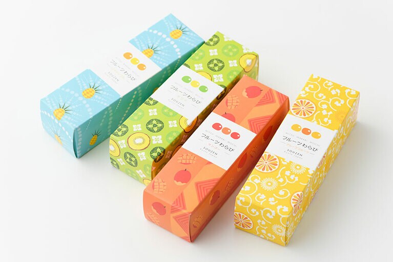 【京都府】京町家 茶房 宗禅「フルーツわらび」各350円(3個入り)。左から：パイナップル、キウイ、マンゴー、グレープフルーツ。