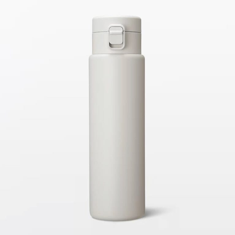 真空断熱構造　保温保冷ボトル　ワンタッチタイプ　750mL　全3色　2,990円。