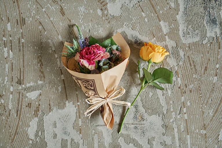 「ミニ花束＋1輪」が憧れの花のある暮らしへの近道。