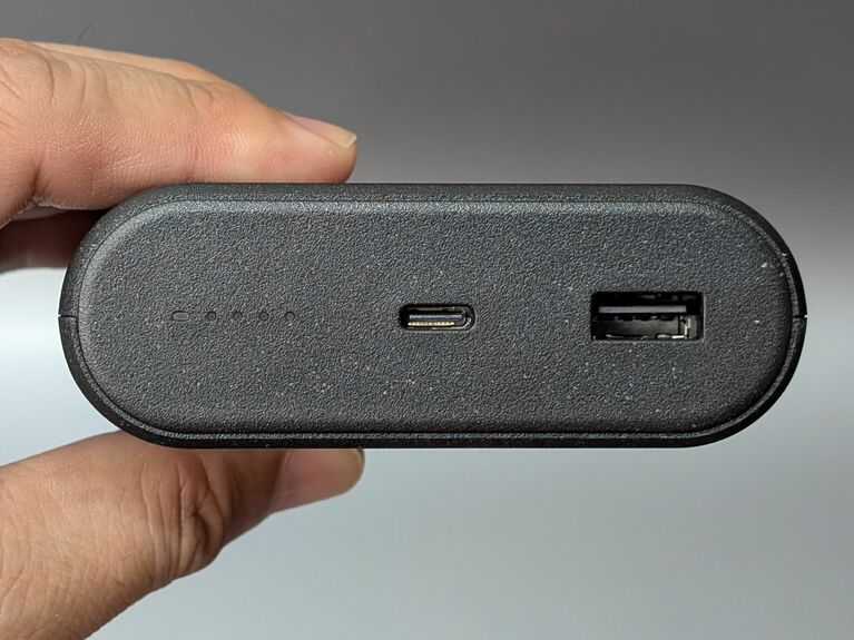 ポート部を正面から見たところ