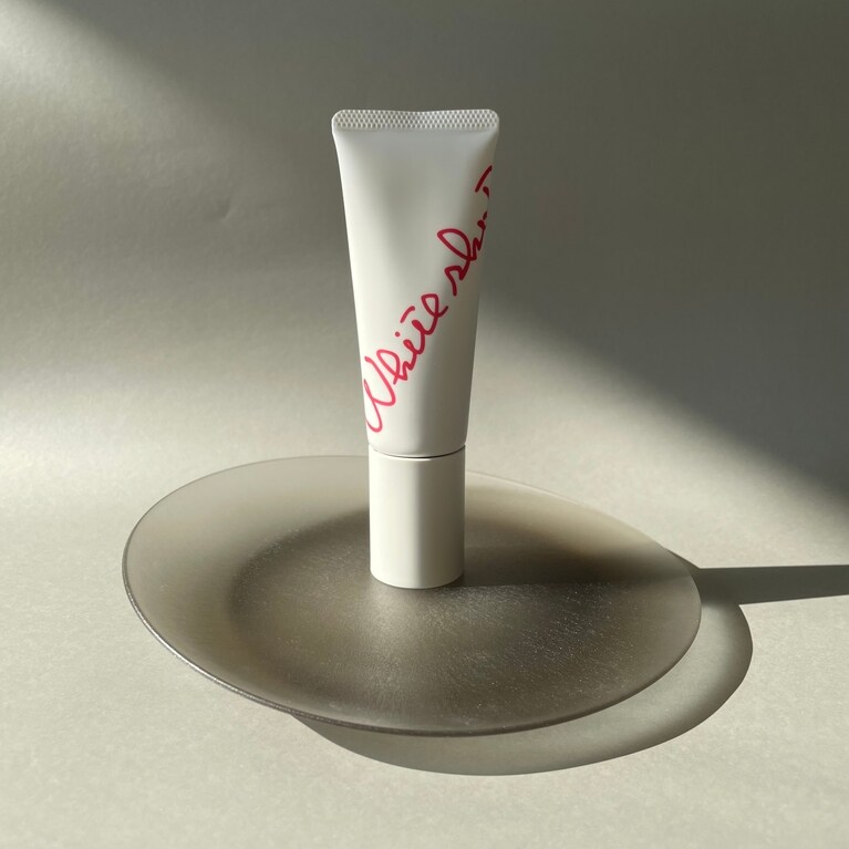 ホワイトショット セラムUV［医薬部外品］SPF50+・PA++++ 45g 7,510円／ポーラ