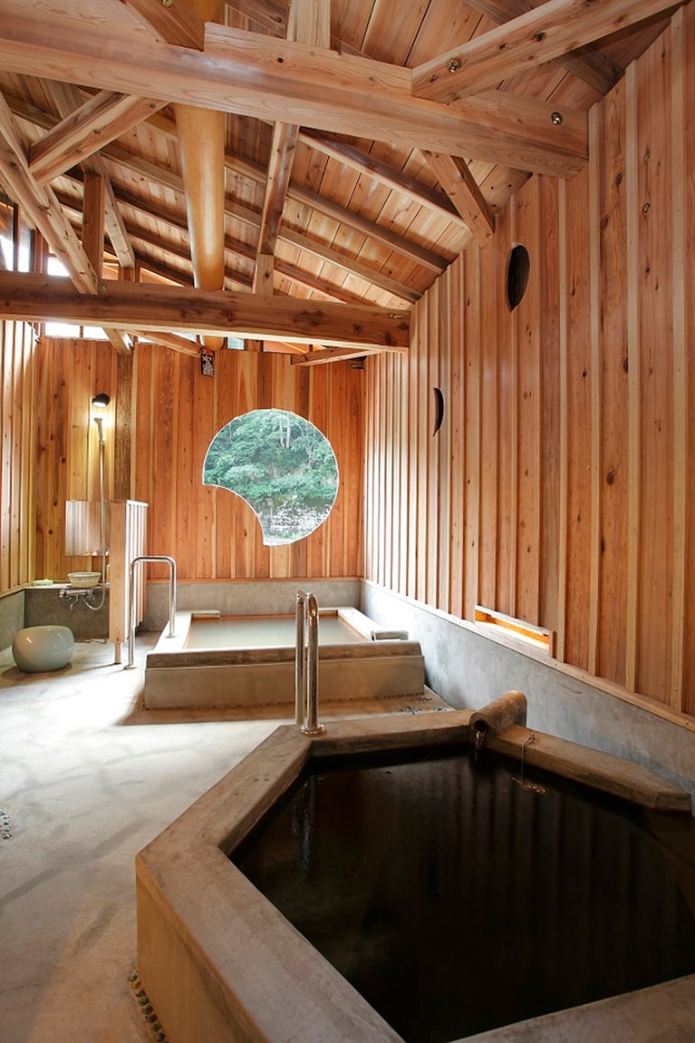 玉梨温泉 恵比寿屋［福島／玉梨温泉・八町温泉］貸切風呂「月と太陽」。