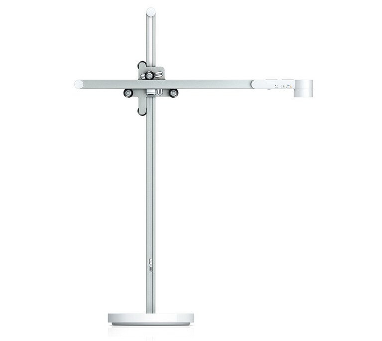 Dyson「Lightcycle デスクライト」ホワイト／シルバー W530×D190×H703mm 64,000円／Dyson