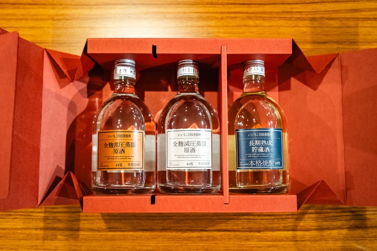 自宅でブレンド体験ができる3種類の原酒のセット。ちなみにそれぞれ単独で飲んでもおいしい。