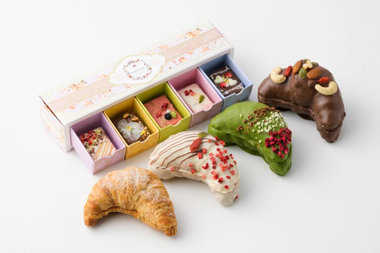 フルレットゥ 3,618円。※時期によってラスクの種類は異なる