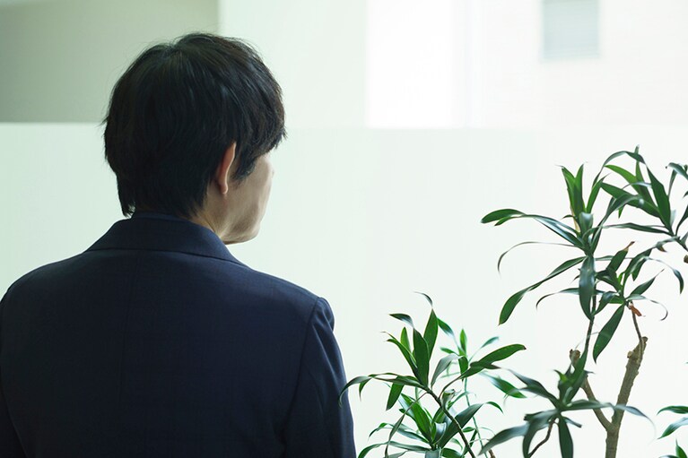 「ラブストーリーだけでお話をつくるのはいつだって困難」と語る坂元裕二さん。