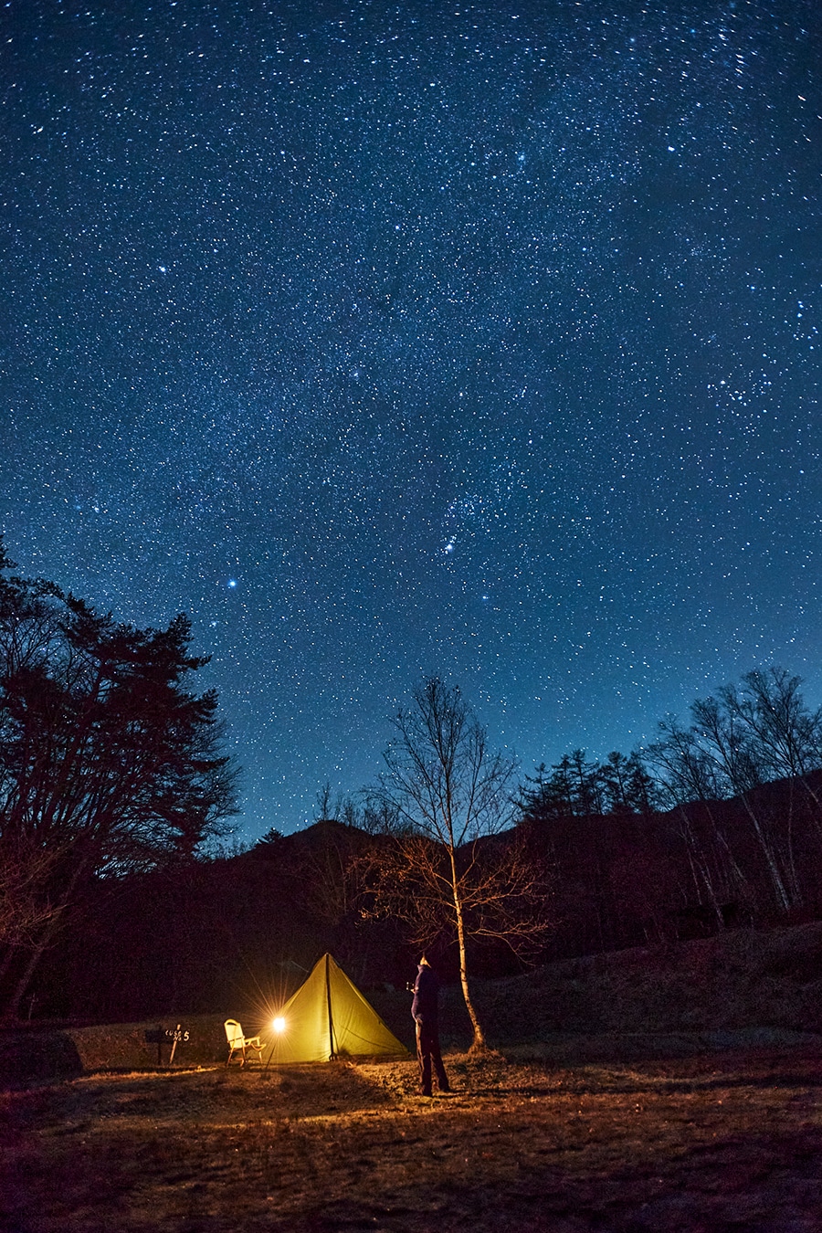 紅葉を存分に楽しんだあと、夜は観たのことないスケールの星空が広がる。