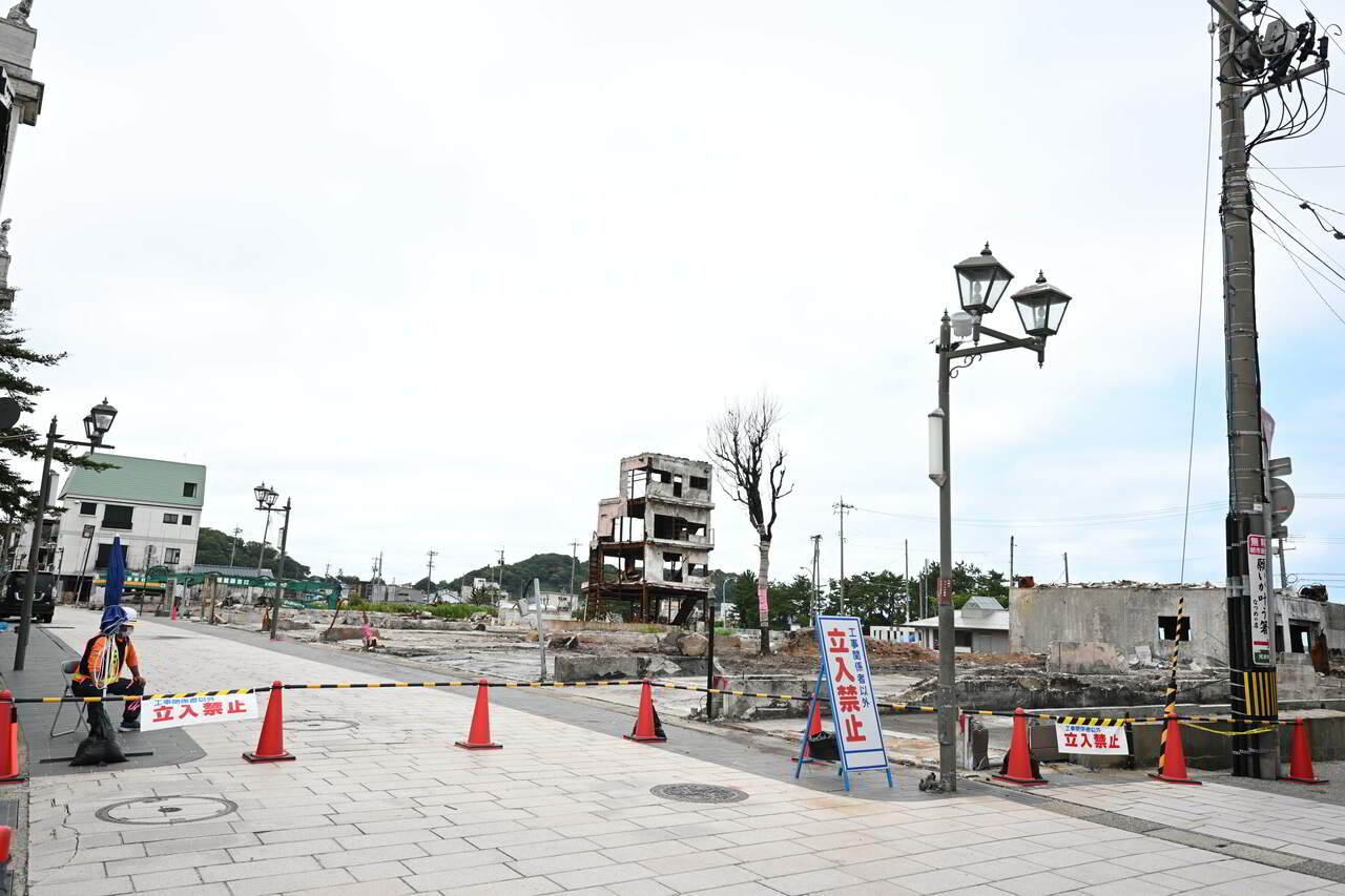 焼失した輪島朝市通り　©文藝春秋