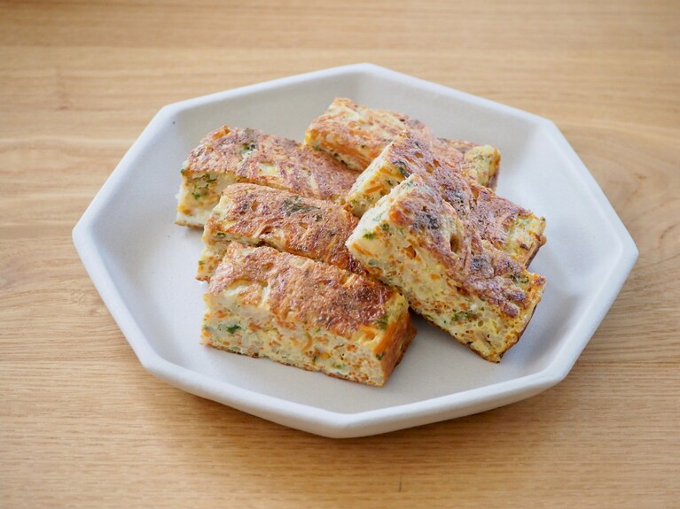 長芋と人参のオープンオムレツはお弁当にもぴったり。