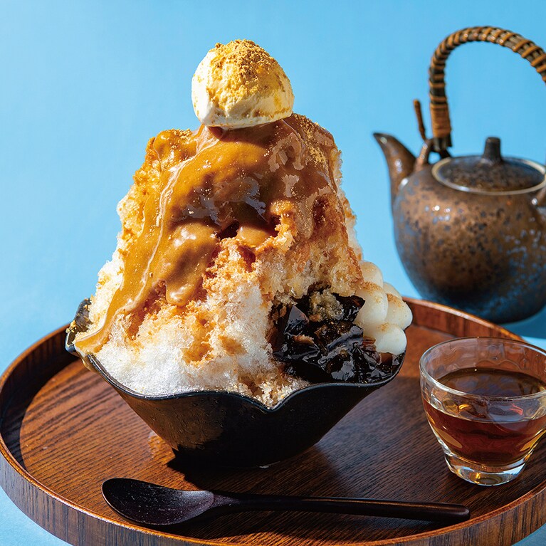 「厳選きな粉とココナッツの台湾風かき氷～有機豆花(トウファ)と白玉、寒天ゼリー～台湾産東方美人茶付き」1,958円／コスメキッチン アダプテーション