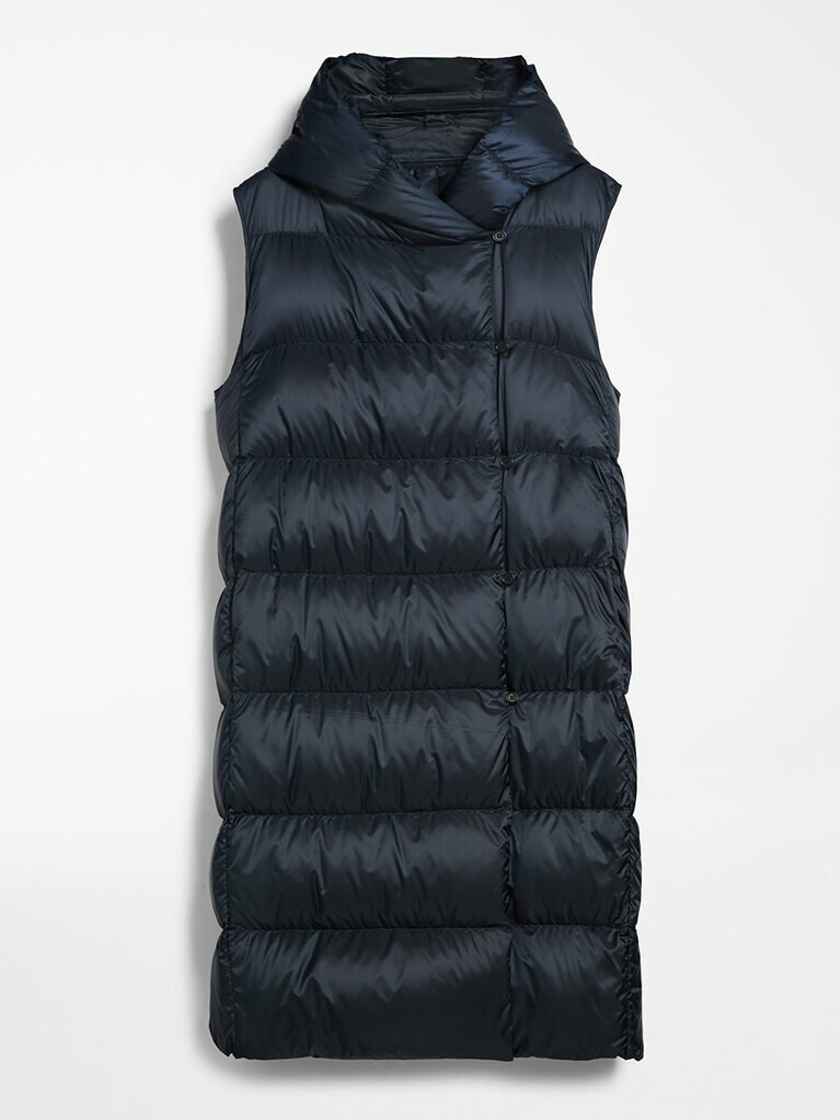 リバーシブル サテン ダウン ジレ 240,900円。