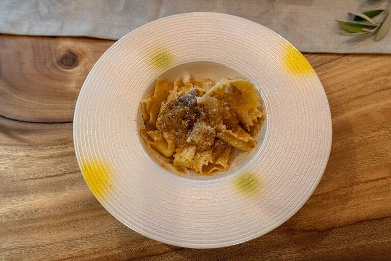 天幕レストランの様子。