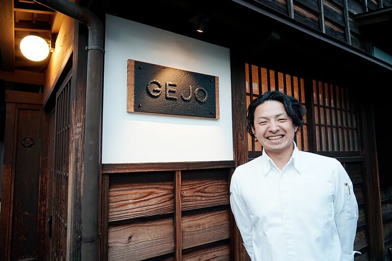 オーナーシェフの下條貴大さん。料理の腕もさることながら、また会いたくなるイケメンのナイスガイだ。