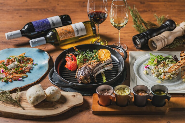 「Anchor Grill Fukuoka」のディナー（ブリフィックスコース）のイメージ。