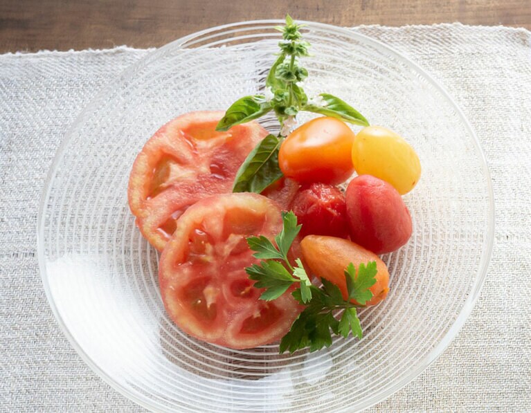 トマトのマリネサラダ。
