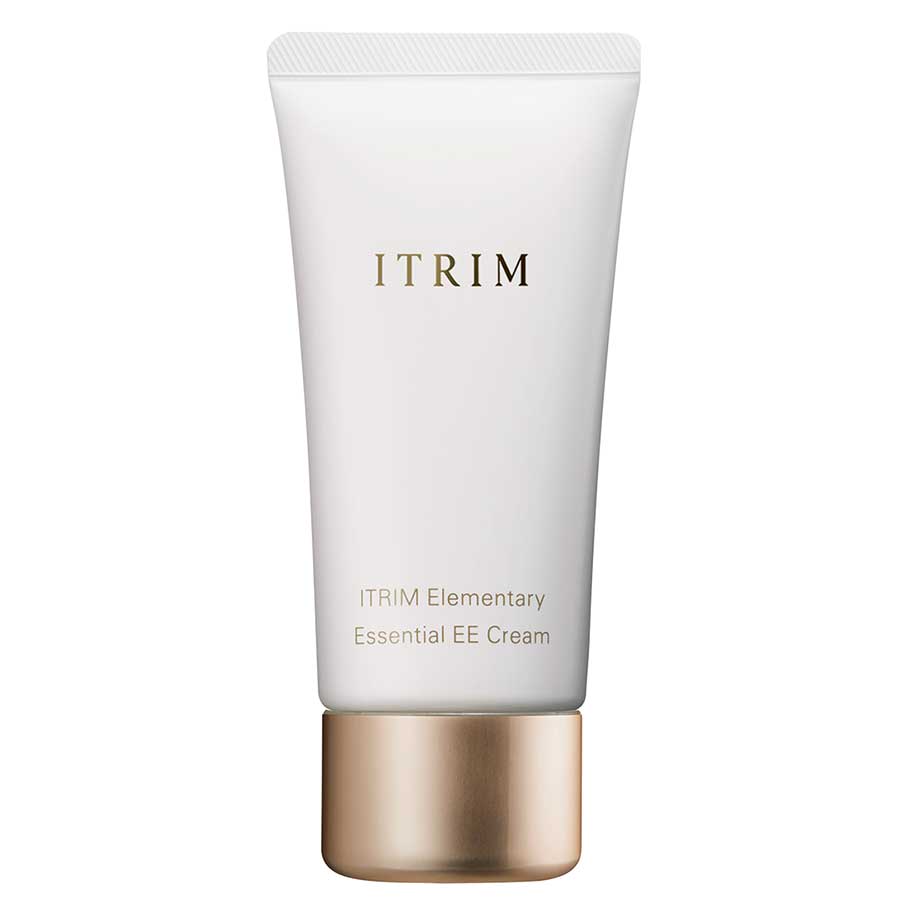 肌色をなめらかに整える“Even”とスキンケア効果を高める“Effect”の頭文字を取りEEクリームと名付けた。ITRIM Elementary Essential EE Cream SPF50∙PA++++ 28g 10,000円。