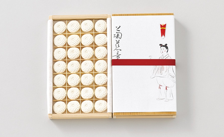 御菓子司 鍵善良房の「菊寿糖」28個入 1,600円(税込)。