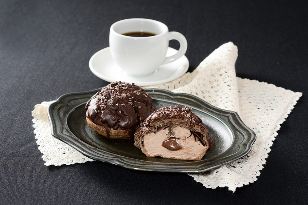 351円とは思えないフォンダンクッキーシュー。