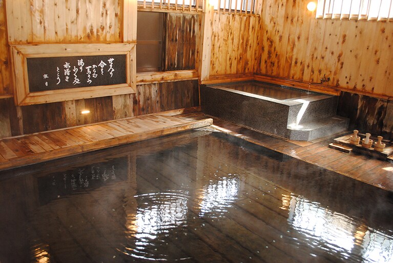 蔦温泉旅館［青森／蔦温泉］久安の湯。