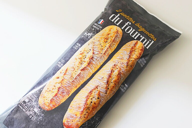 「ミニバゲット　クラシック」 376円。130ｇ×2本。