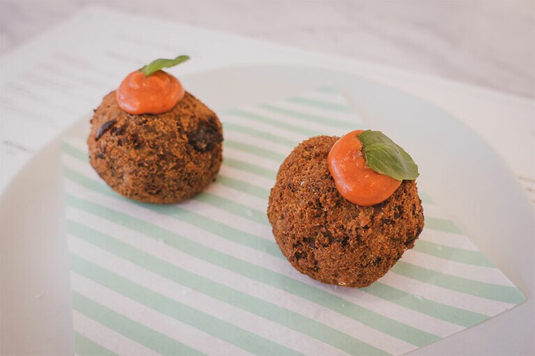 「イタリア風 茄子のコロッケ」850円。