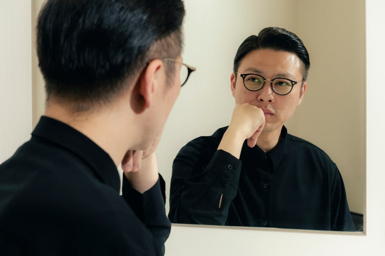 おじさんには見えない奥田さん。