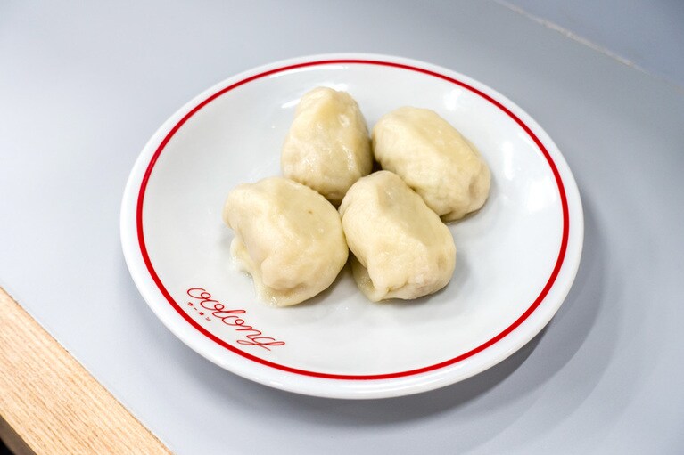 水餃子(4個) 480円。