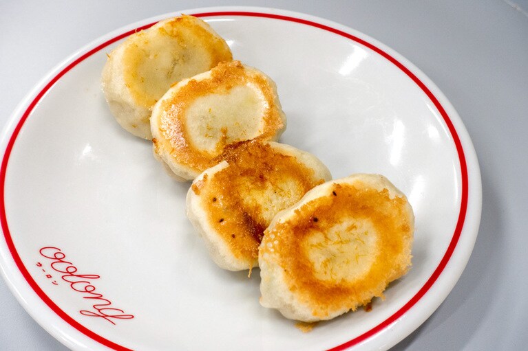 焼き餃子(4個) 480円。