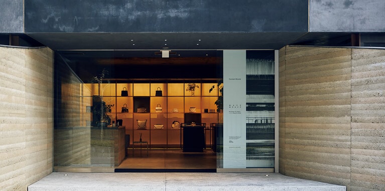 HOSOO FLAGSHIP STORE（ホソオ・フラッグシップストア）。