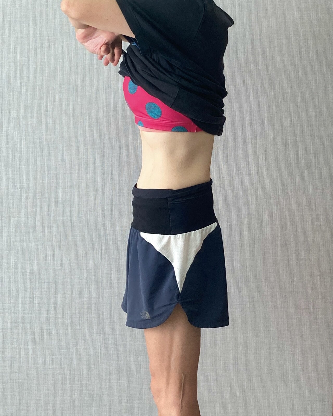 52歳にして1年7カ月で33キロ減に成功した“ダイエットおばちゃんねる”さん。お腹まわりもすっきり。