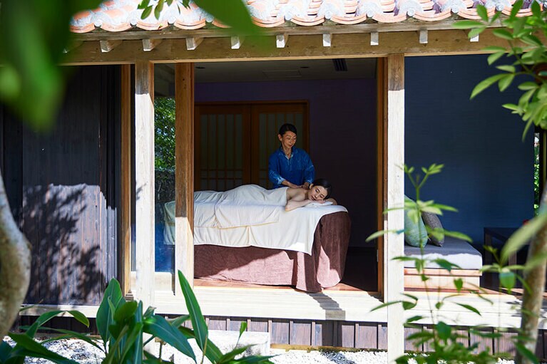 やすらぎのスパトリートメントをうけながら、ゆっくりと時間が流れていく。