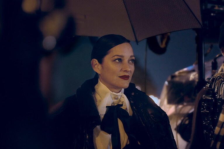 シャネルN°5の新フィルムメイキング写真。 ©CHANEL