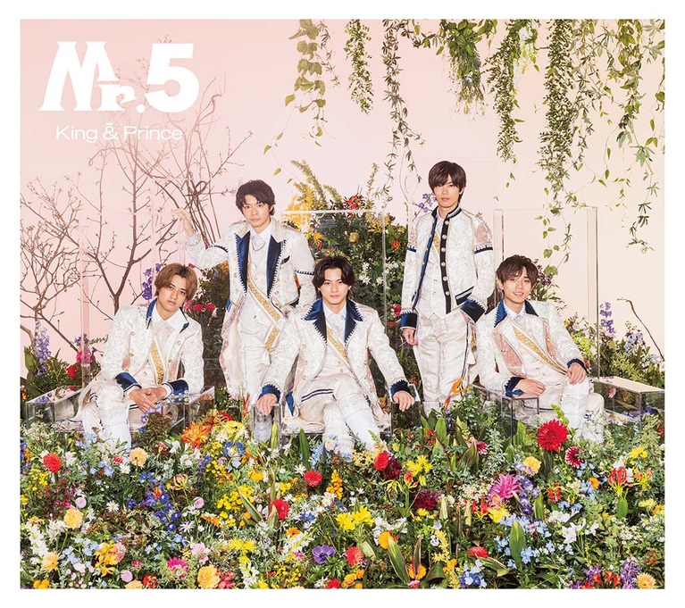 2023年4月19日に発売されたベストアルバム「Mr.5」（「King & Prince」公式Xより）。