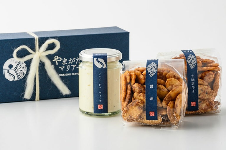 やまがたマリアージュ［醬油、七味唐辛子各70g、フロマージュ・ディップ120g］1,620円／煎餅工房 さがえ屋