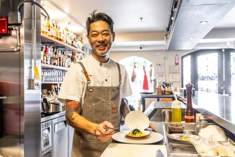 オーナーシェフのマサさん。ハワイのおいしいもの通のコーディネーター、本間律江さんが「もう彼はホントに最高！」と絶賛していた。撮影／Akira Kumagai