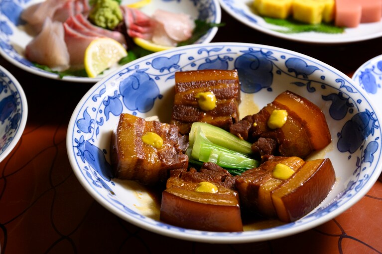 坂本屋の名物である東坡煮。商品化されていて通販でも購入できる。