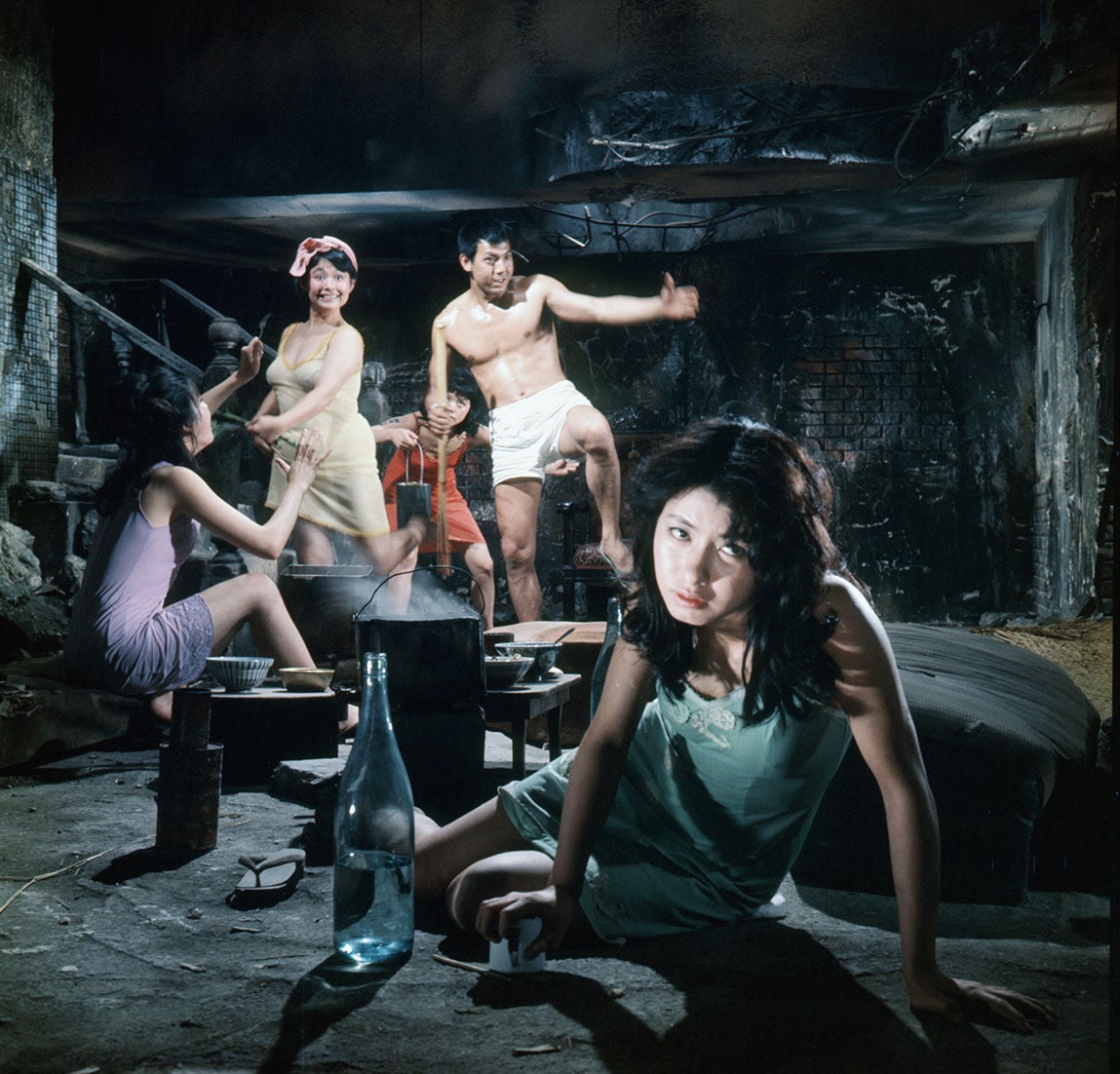 鈴木清順生誕100周年記念シリーズ『肉体の門』©1964 日活株式会社