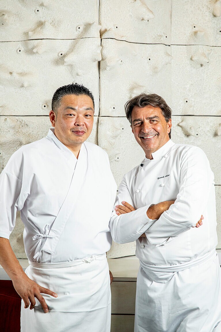 左：安田至料理長、右：ヤニック・アレノシェフ。