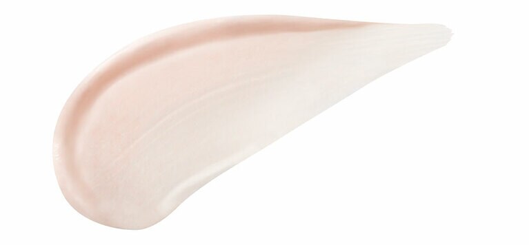 リキッド状のものよりは硬いテクスチャー。でも、肌に伸ばせばまったく硬さは感じず、スルスルとよく伸びてなじむ。また、下地やファンデを重ねてもポロポロと崩れることもない。ほんのりピンクで自然な色づき。