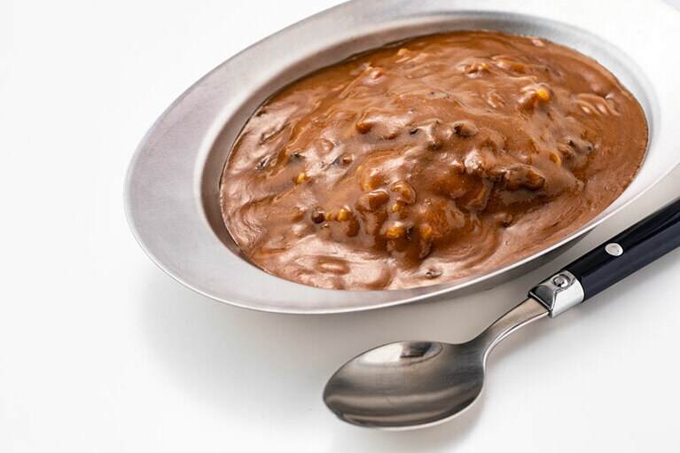 チャンピオンカレー「チャンピオンカレー中辛」324円(180g、オンライン価格)／石川県