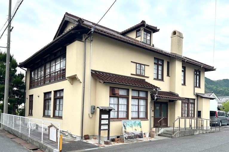 アンドリュース記念館（国登録有形文化財）。