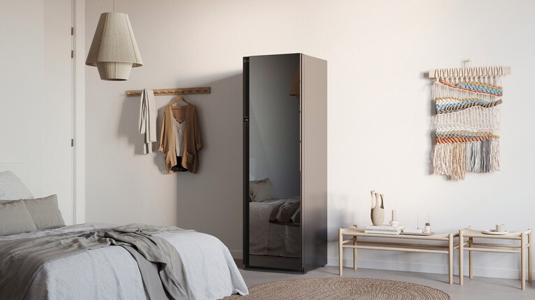 LGエレクトロニクス・ジャパン「The All New LG Styler」オープン価格（実勢価格385,000円）。