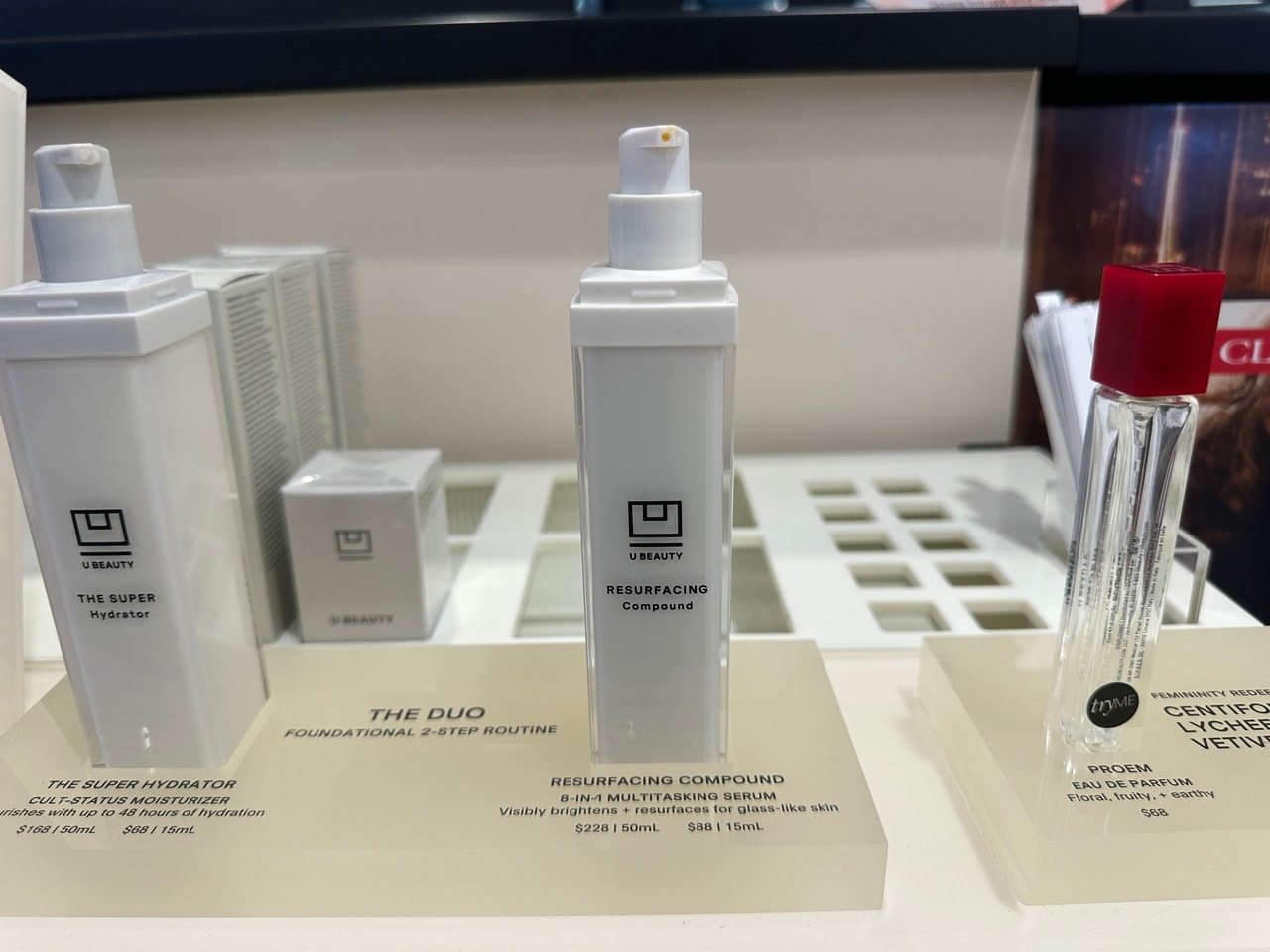 Resurfacing Compound 8-in-1 Multitasking Serum 50mL 228ドル、15mL 88ドル／U Beauty（ユー・ビューティ）