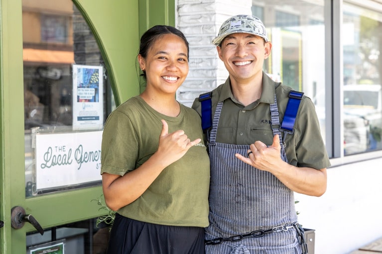 夫のジェイソンさんが精肉を、妻のハーレイさんがペストリーのシェフを担当されている。笑顔が示すように気さくな方だった！　撮影／Akira Kumagai