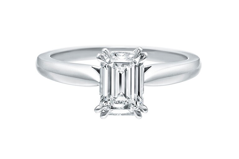 「エメラルドカット・ソリティア・リング」（PT×センターDIA1.0ct〜）2,915,000円～／ハリー・ウィンストン（ハリー・ウィンストン クライアントインフォメーション）